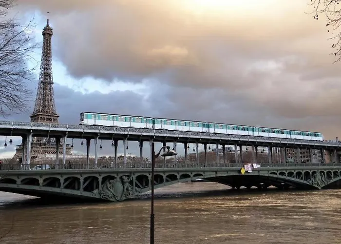 Eiffel Citea Dayroom Espace Sans Nuitee Et Partagee Chatillon Nuitee -- Repos Journee Ou Espace Travail 8-19h Proche Tour Eiffel Ou Usage Bureau A L'heure En Journee -- Nuitee Chatillon Avenue Paris
